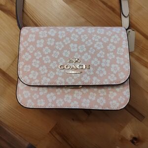 Mini Brynn Crossbody With Graphic Ditsy Floral Print
